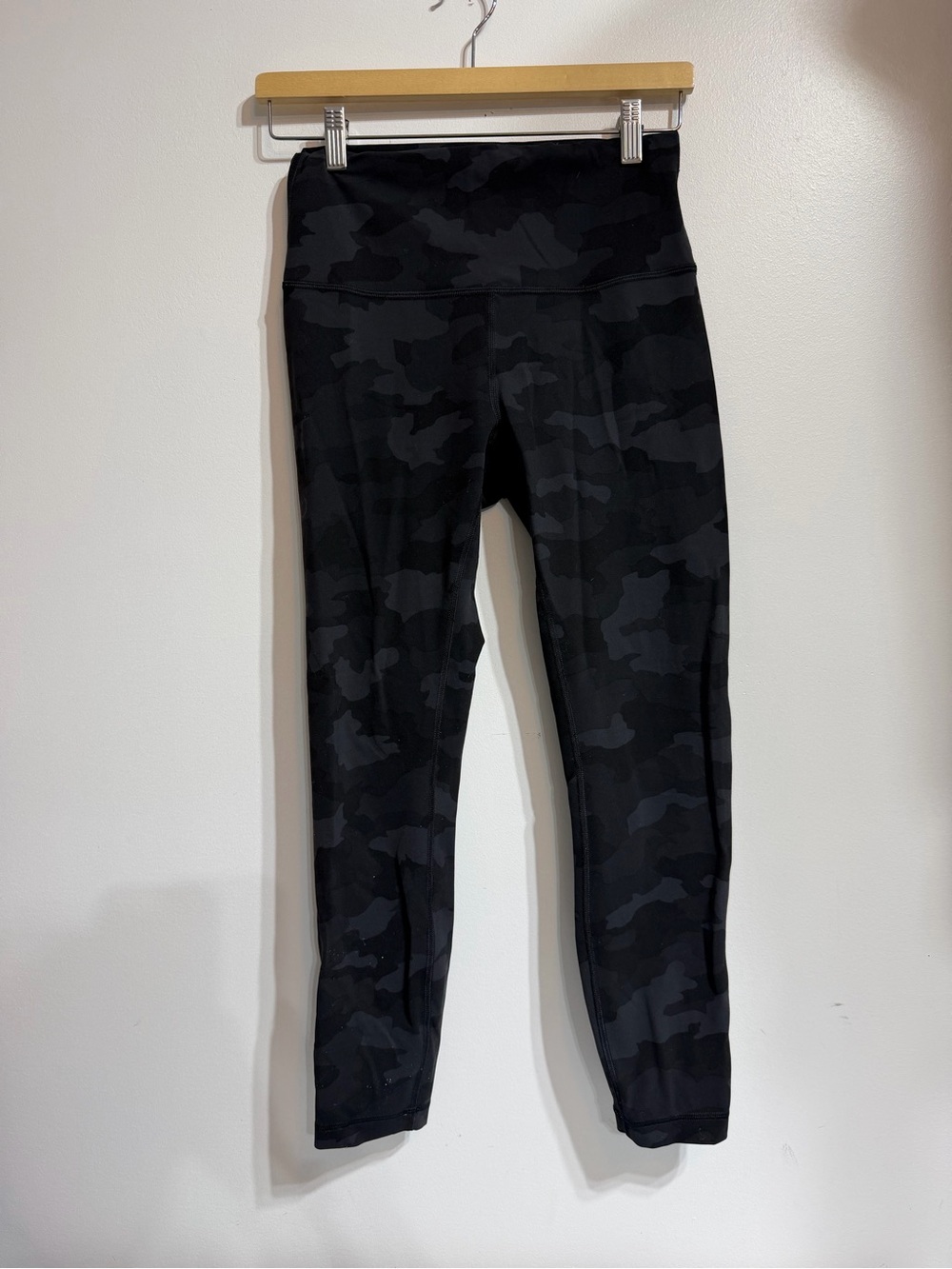 Lululemon Align High-Rise Pant Black Camo Size 8 - Picture 2 of 6